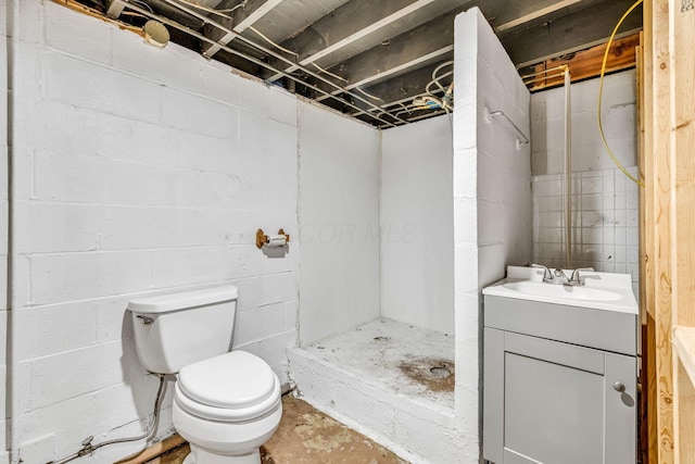 1508 W Hanley Rd, Mansfield, OH 44904 - bathroom featuring vanity, unfinished concrete floors, and a shower