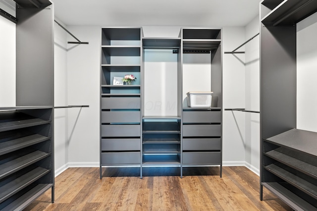65 Jeffery Ln SE, Heath, OH 43056 - spacious closet featuring wood finished floors