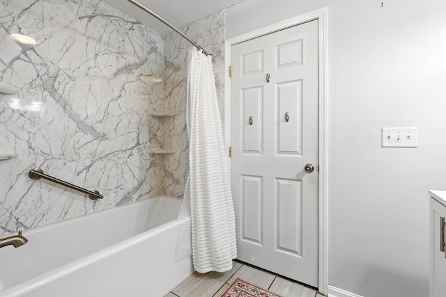 65 Jeffery Ln SE, Heath, OH 43056 - full bath with shower / bathtub combination with curtain and vanity