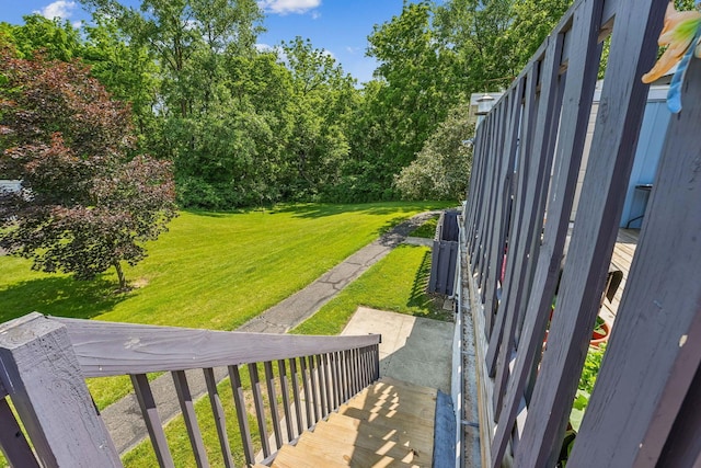 699 Cherry Hollow Rd Unit A, Columbus, OH 43228 - view of grassy yard