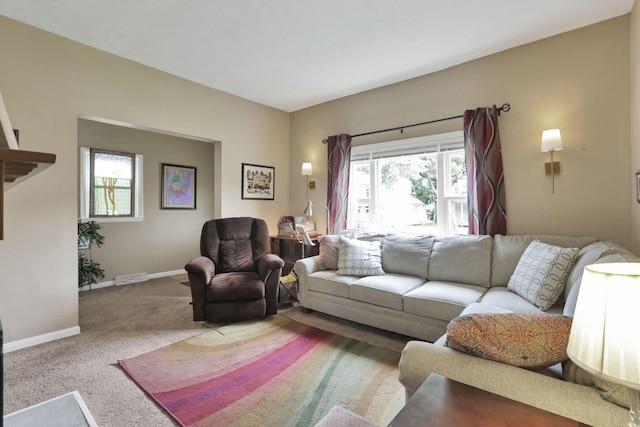 625 E Mulberry St, Lancaster, OH 43130 - carpeted living area featuring baseboards