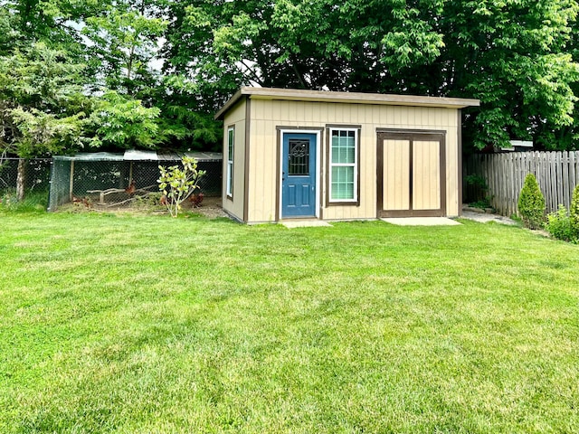 8576 Army Pl, Galloway, OH 43119 - view of shed featuring a fenced backyard