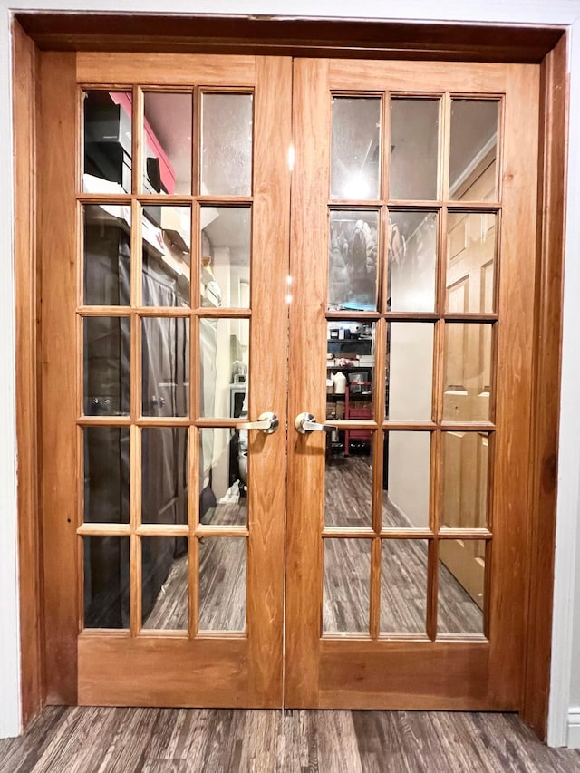 8576 Army Pl, Galloway, OH 43119 - detailed view of french doors and wood finished floors