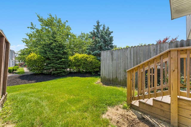 914 Worthington Woods Blvd Unit 11, Columbus, OH 43085 - view of grassy yard