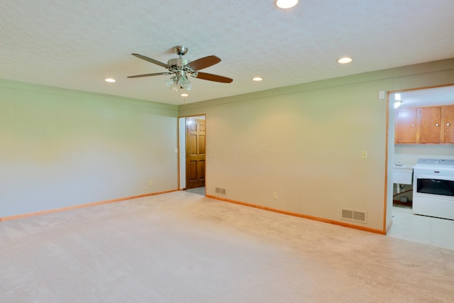 249 Orchard View Dr NE, Lancaster, OH 43130 - empty room featuring washer / dryer, light carpet, recessed lighting, and ceiling fan