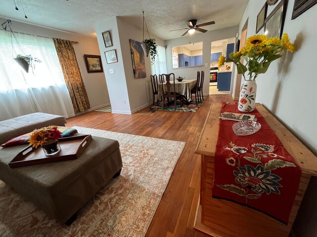 2522 Regina Ave, Columbus, OH 43204 - photo 8