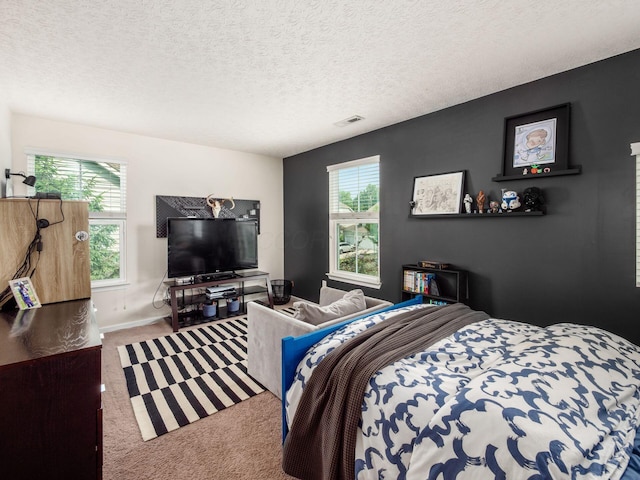 153 Shawnee Dr, Pickerington, OH 43147 - carpeted bedroom featuring a textured ceiling