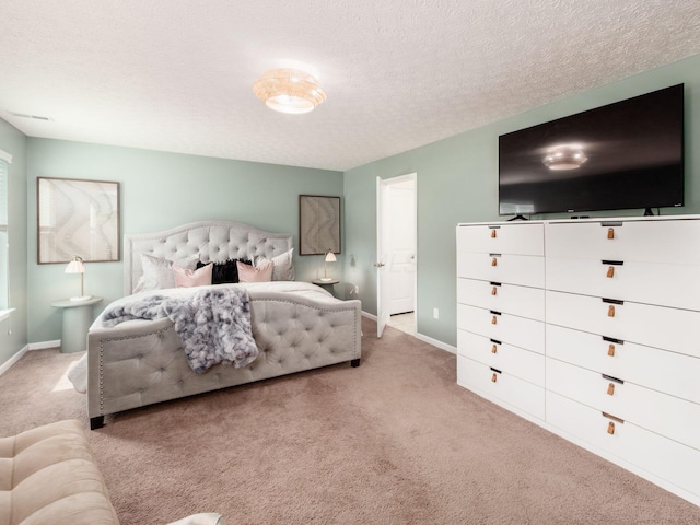 153 Shawnee Dr, Pickerington, OH 43147 - bedroom with carpet and a textured ceiling