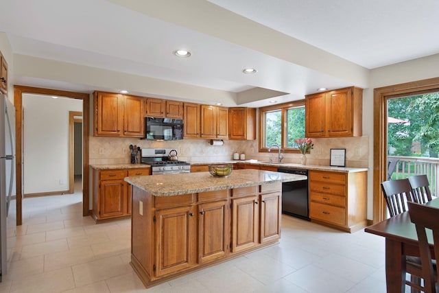 3077 Shoreline Dr, Lewis Center, OH 43035 - photo 10