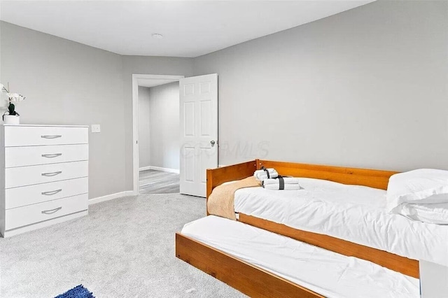 387 N Garfield Ave, Columbus, OH 43203 - carpeted bedroom with baseboards