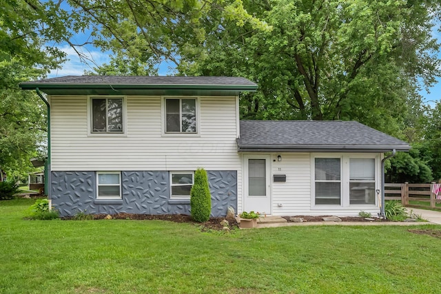 11 Richards Dr, Delaware, OH 43015 - view of split level home