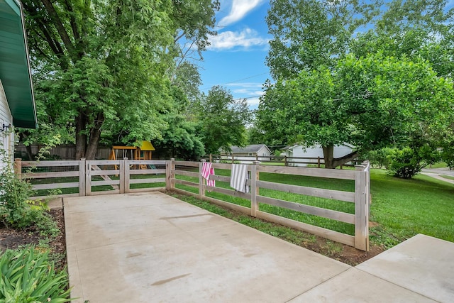 11 Richards Dr, Delaware, OH 43015 - view of patio / terrace