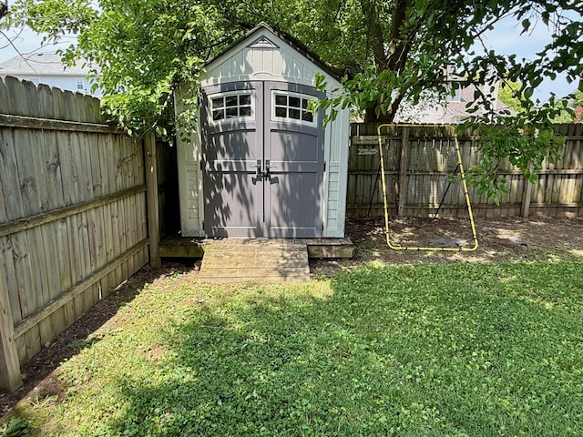 1724 Ramblewood Ave, Columbus, OH 43235 - view of shed with a fenced backyard