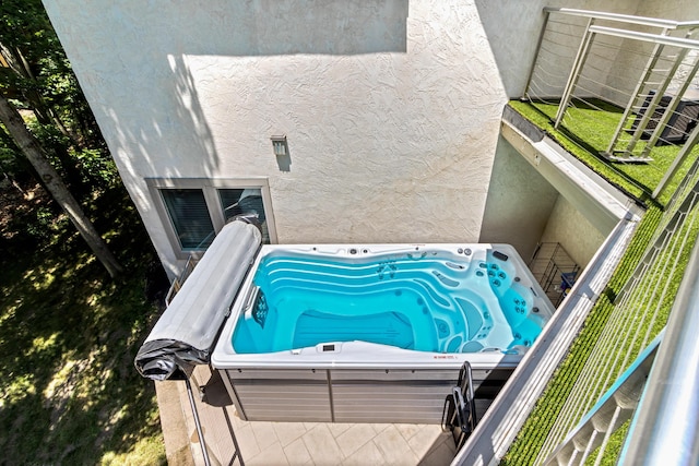 1967 Woodlands Pl, Powell, OH 43065 - view of swimming pool with a hot tub