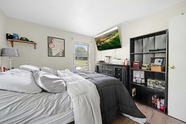 136 Ridgeview Ct, Johnstown, OH 43031 - bedroom featuring wood finished floors
