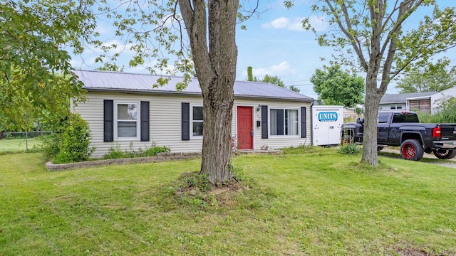 136 Ridgeview Ct, Johnstown, OH 43031 - single story home featuring a metal roof