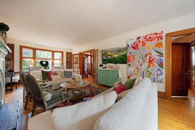 2465 E Broad St, Bexley, OH 43209 - living room featuring light wood-style floors