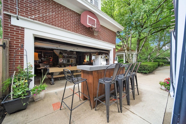 2465 E Broad St, Bexley, OH 43209 - view of patio / terrace