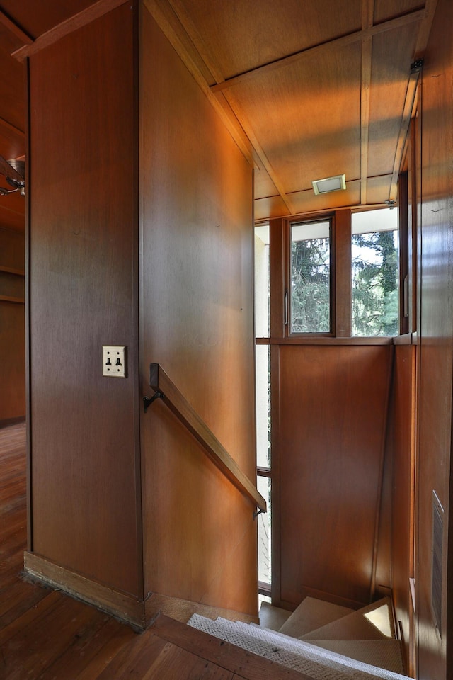230 E S St, Worthington, OH 43085 - detailed view of wood finished floors