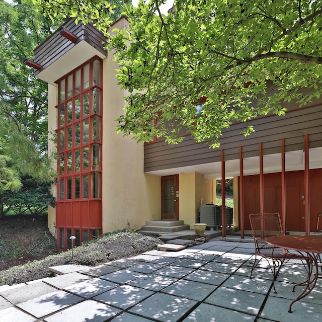 230 E S St, Worthington, OH 43085 - view of patio / terrace