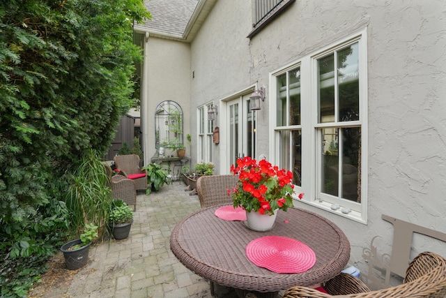 161 Jackson St, Columbus, OH 43206 - view of patio / terrace
