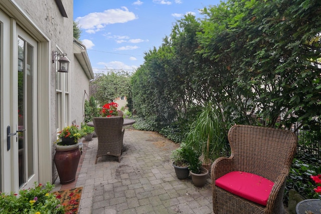 161 Jackson St, Columbus, OH 43206 - view of patio