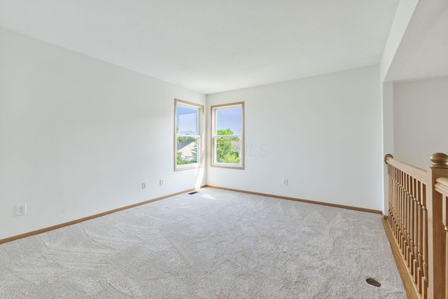 113 Olentangy Meadows Dr, Lewis Center, OH 43035 - carpeted empty room with baseboards