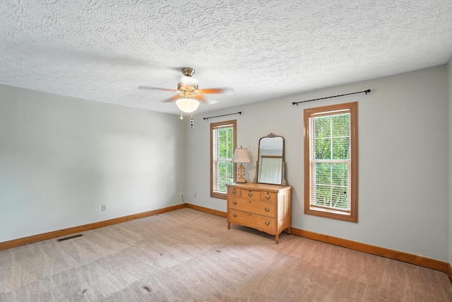 1482 Buckpoint Ln, Worthington, OH 43085 - unfurnished room featuring a ceiling fan, carpet floors, and a textured ceiling