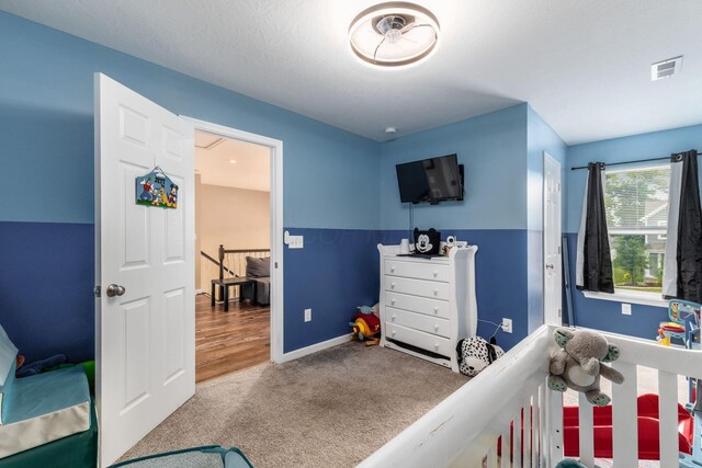 5070 River Bend Dr, South Bloomfield, OH 43103 - carpeted bedroom featuring baseboards