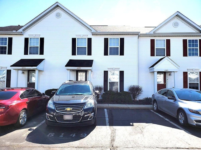 6149 Georges Park Dr Unit 9E, Canal Winchester, OH 43110 - multi unit property with roof with shingles