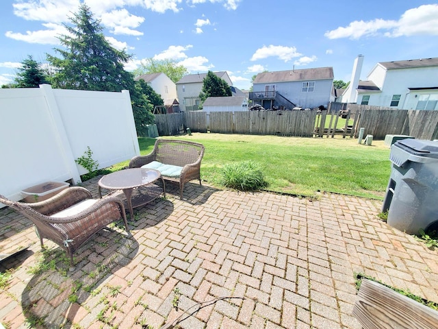 6149 Georges Park Dr Unit 9E, Canal Winchester, OH 43110 - fenced backyard with a residential view and a patio area