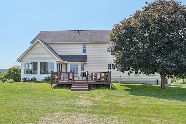 6281 Davis Dr, Newark, OH 43056 - back of property featuring a deck, a yard, and roof with shingles