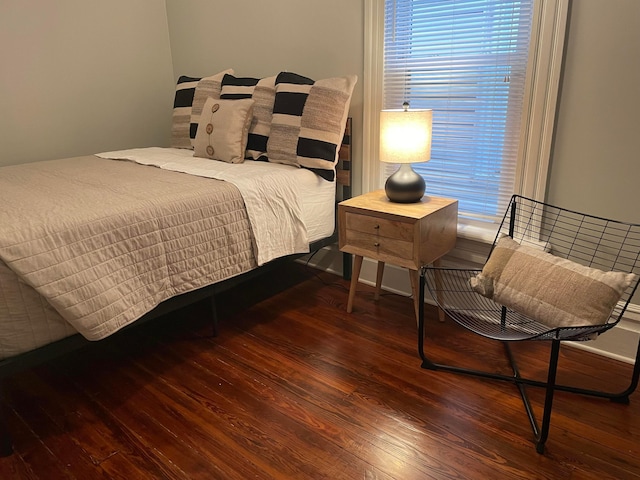 617 E 11th Ave, Columbus, OH 43211 - bedroom with wood-type flooring