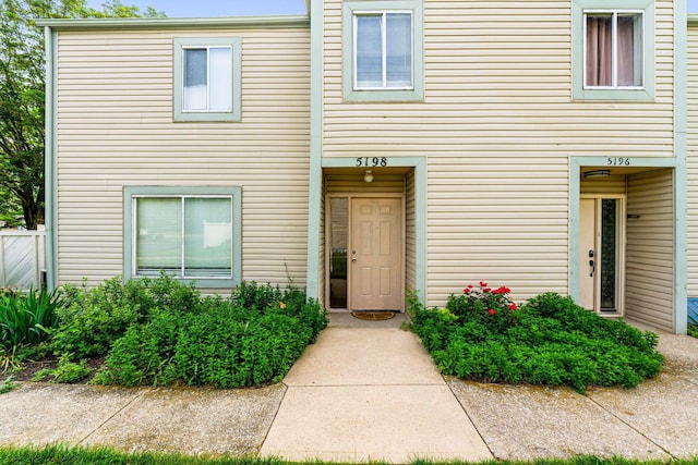5198 Dierker Rd Unit D, Columbus, OH 43220 - view of front of house