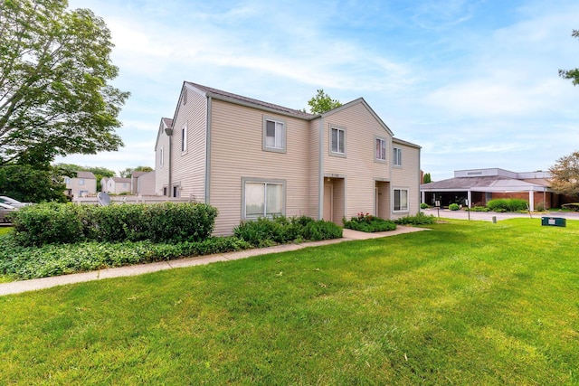 5198 Dierker Rd Unit D, Columbus, OH 43220 - view of front of home featuring a front yard