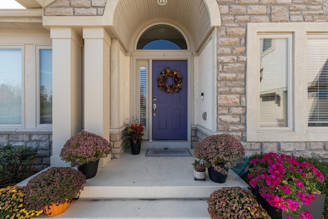 6037 Baronscourt Way, Dublin, OH 43016 - entrance to property featuring stone siding