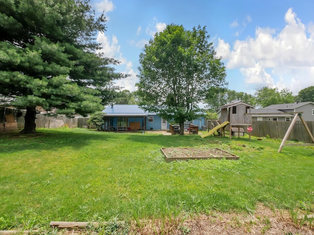 566 Deanna Stroll Rd, Heath, OH 43056 - view of fenced backyard
