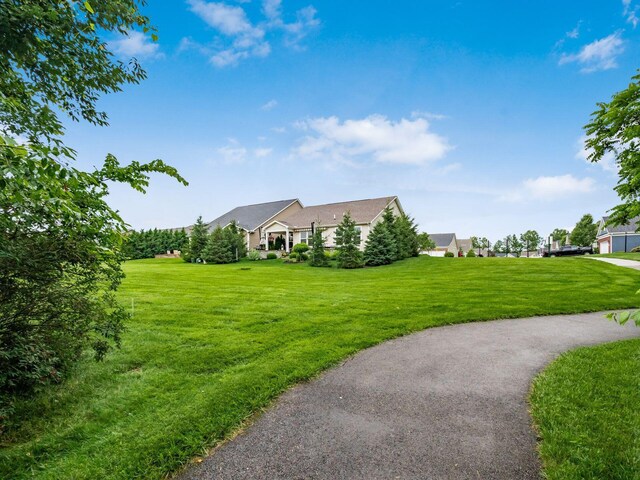8105 Jitterbug Ln, Pickerington, OH 43147 - view of front of house featuring a front lawn