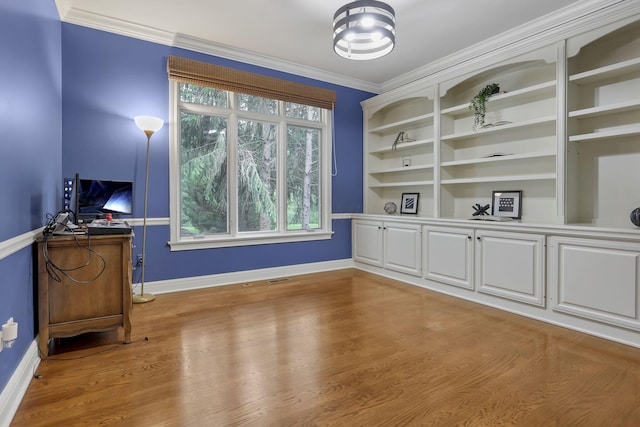 4329 Wyandotte Woods Blvd, Dublin, OH 43016 - unfurnished office featuring ornamental molding and light wood-type flooring