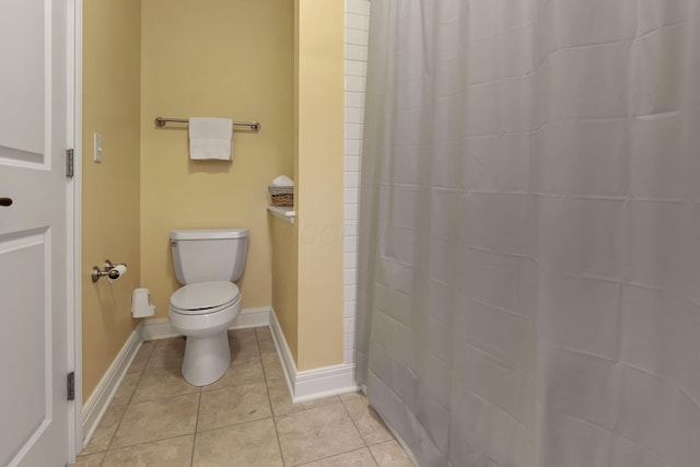 4329 Wyandotte Woods Blvd, Dublin, OH 43016 - bathroom with tile patterned flooring and curtained shower