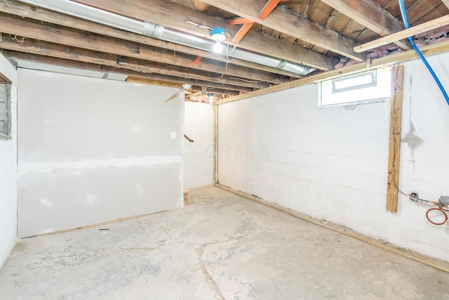 1096 E 22nd Ave Unit 1098, Columbus, OH 43211 - view of below grade area