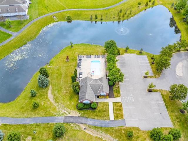 786 Spring Valley Dr, Lewis Center, OH 43035 - aerial view of a large body of water and a pool area