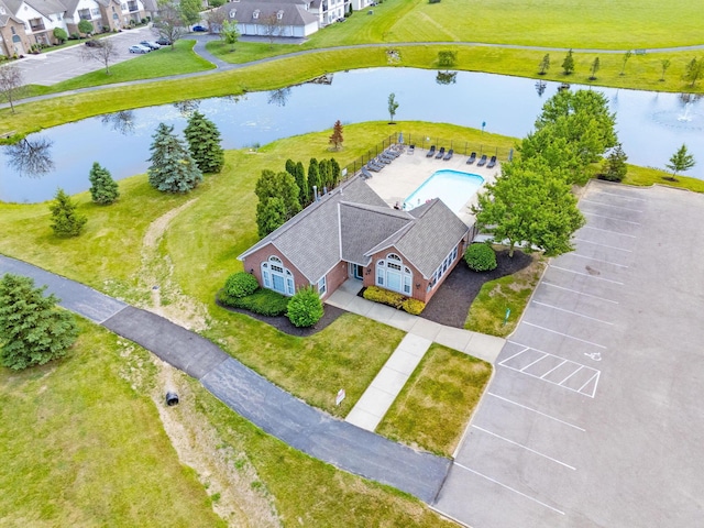 786 Spring Valley Dr, Lewis Center, OH 43035 - view from above of property with a nearby body of water and a pool