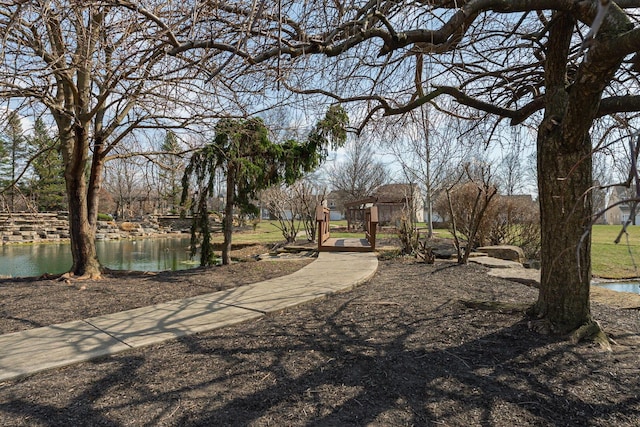 6057 Lakes At Taylor Station Dr, Columbus, OH 43213 - surrounding community with a water view