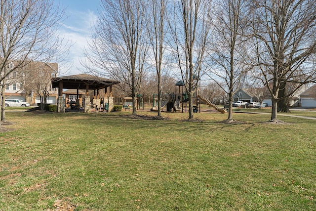 6057 Lakes At Taylor Station Dr, Columbus, OH 43213 - view of grassy yard