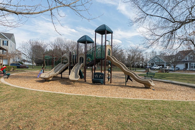 6057 Lakes At Taylor Station Dr, Columbus, OH 43213 - communal playground with a yard and a residential view
