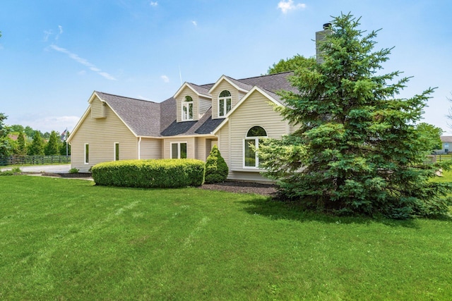 4909 Bixby Rd, Groveport, OH 43125 - view of front of home featuring a shingled roof and a chimney