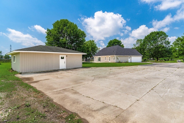 4909 Bixby Rd, Groveport, OH 43125 - garage with concrete driveway