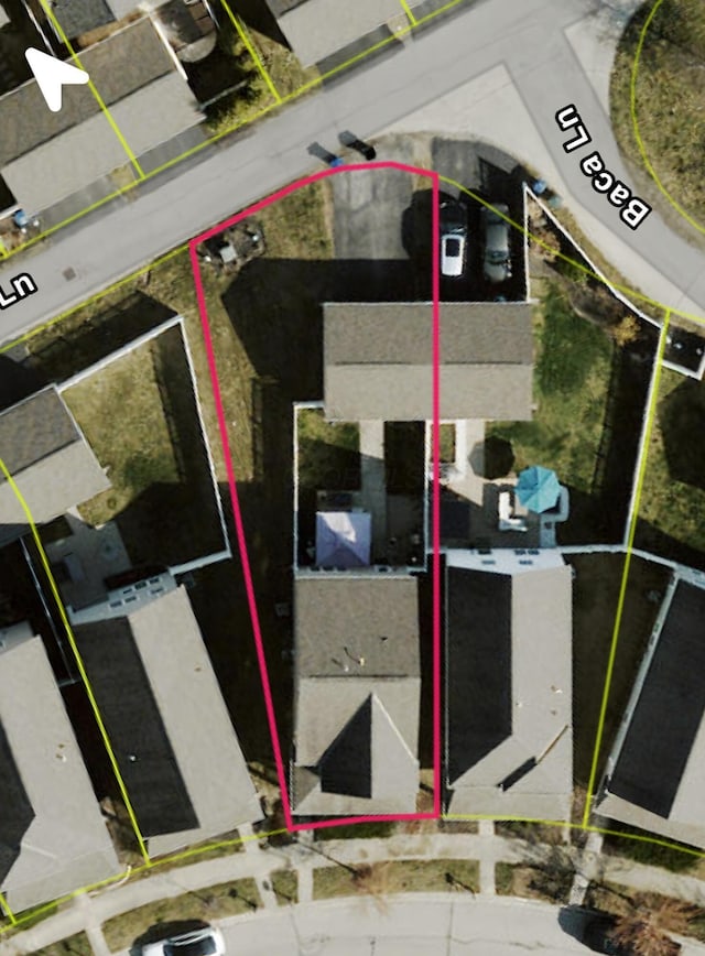 6067 Hayden Farms Rd, Dublin, OH 43016 - aerial overview of property's location featuring property parcel outlined