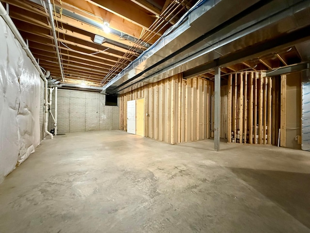 4945 Yantis Dr, New Albany, OH 43054 - view of unfinished basement